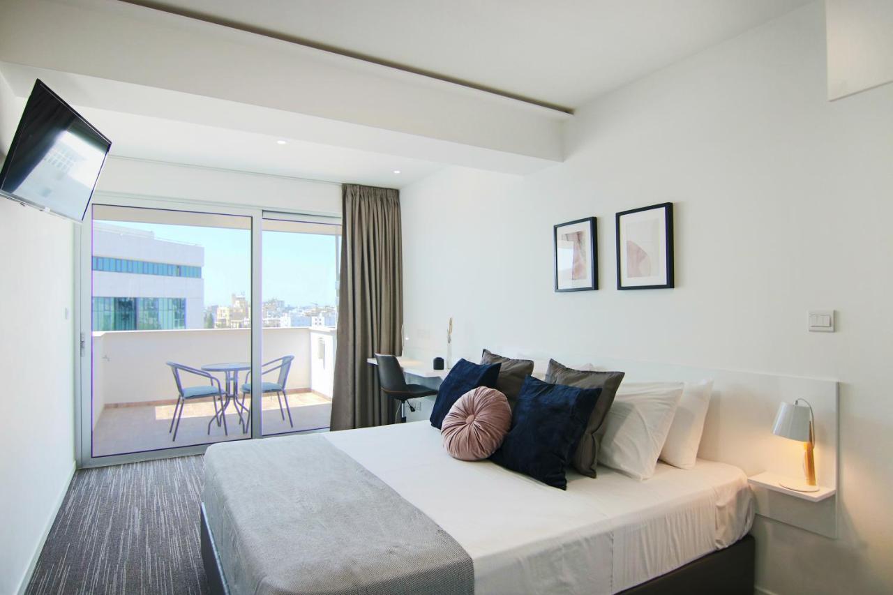 Phaedrus Living: Luxury Suite Nicosia 505 외부 사진