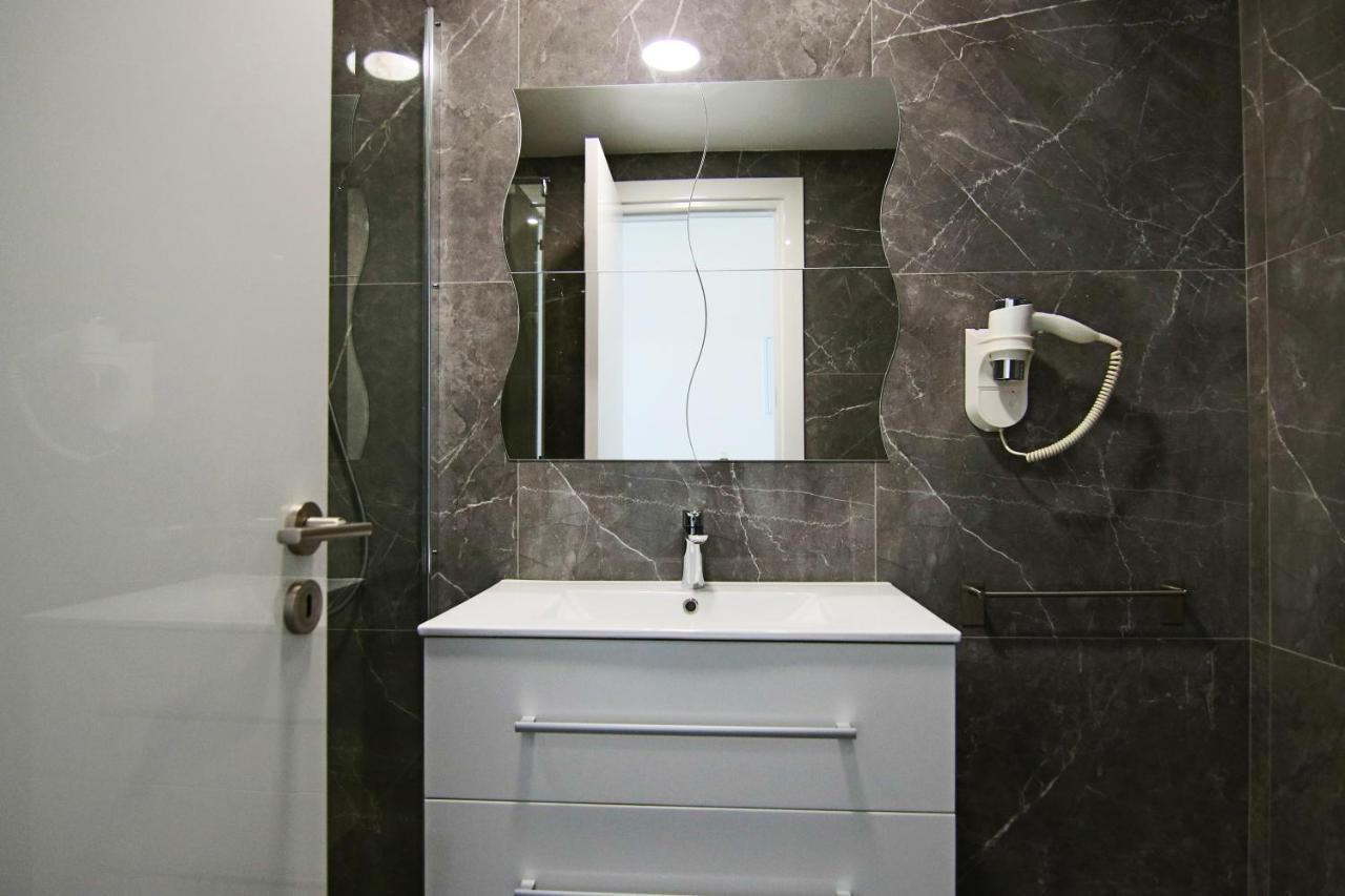 Phaedrus Living: Luxury Suite Nicosia 505 외부 사진